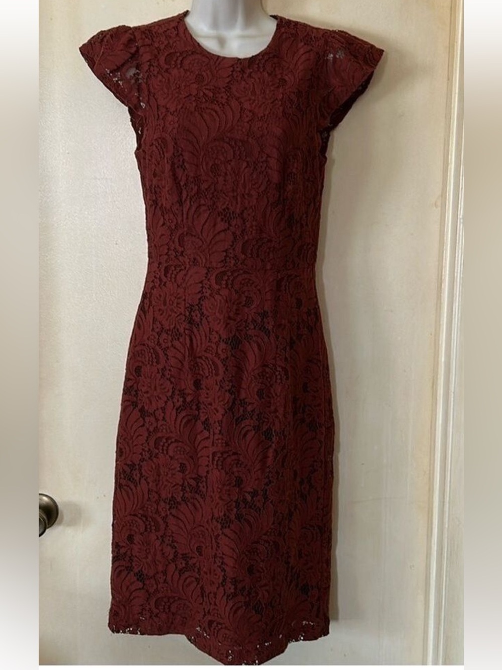 H&M  Rust Knee-length full lace dress with cap sleeves size 4